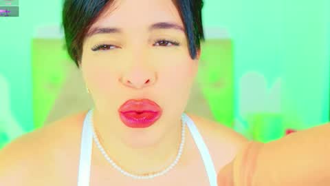 Charloott Evans online show from 12.17.25