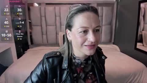 Charlot milf online show from 10.03.25