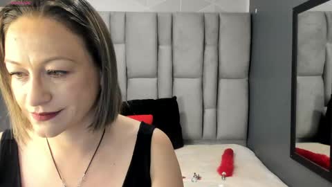 Charlot milf online show from 04.29.26