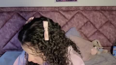 Snapshot of charlote__miller chatting on 09.10.25 You honey online show from 09.10.25