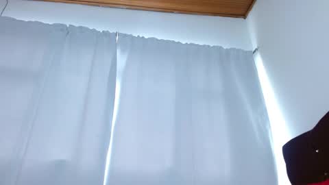 Snapshot of charlothe_wright chatting on 10.17.25 charlothe_wright online show from 10.17.25