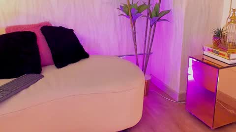   Charlotte  online show from 11.10.25