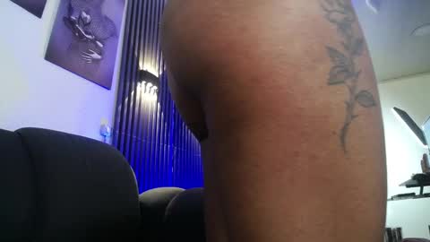 Snapshot of charlotte__ebony_ chatting on 12.18.25 Charlotte online show from 12.18.25