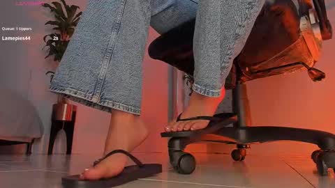 charlotte  grey online show from 11.13.25