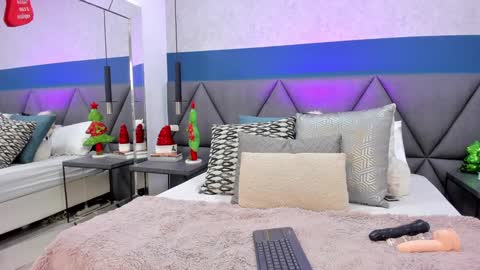 Charlotte online show from 12.22.24