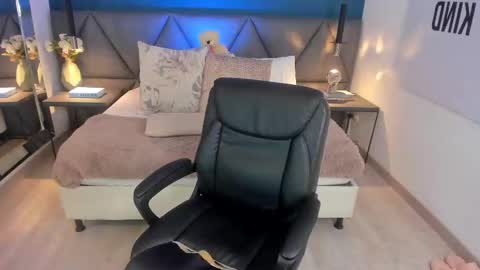 Charlotte online show from 02.18.25