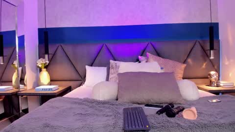 Charlotte online show from 03.08.25