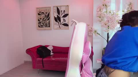 Charlotte online show from 04.23.26