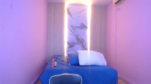 CHARLOTTE online show from 01.25.25