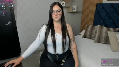 Charlotte Mayers online show from 05.19.26