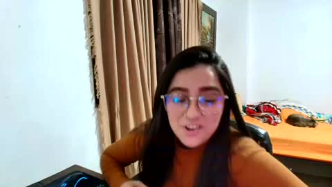 Snapshot of charlotte_richardson chatting on 06.14.26 charlotte_richardson online show from 06.14.26