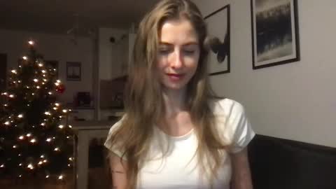 Charlotte Roche online show from 12.01.25