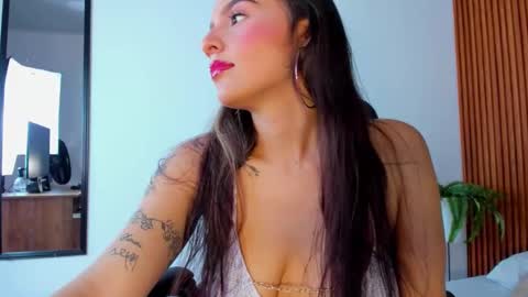 Snapshot of charlotte_rousee chatting on 09.18.25 charlotte_rousee online show from 09.18.25