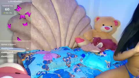 Snapshot of charlotte_walker1 chatting on 02.11.26 charlotte_walker1 online show from 02.11.26