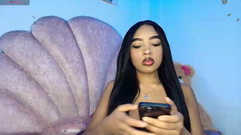 charlotte_walker1 online show from 03.25.26