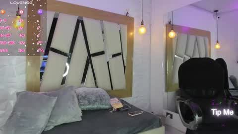 charlotte_walker__ online show from 01.31.25