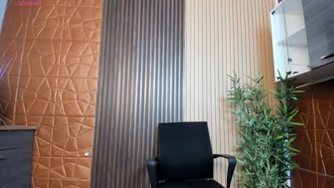 Charlotte  Everyday From 0700 to 1300 Col Time online show from 01.27.25