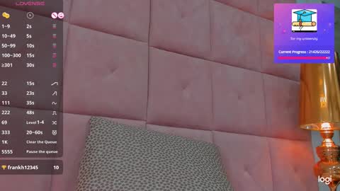 Snapshot of charlottee17 chatting on 01.20.25 ANDRE online show from 01.20.25