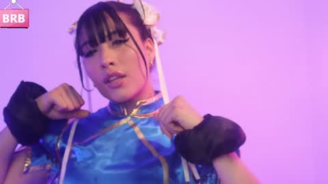 Snapshot of charlottejackson chatting on 12.19.24 ill be online tomorrow December 1st online show from 12.19.24