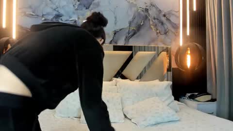 Snapshot of charlottekraviz chatting on 03.08.26 Charlotte online show from 03.08.26