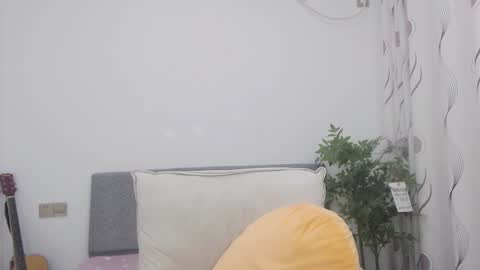 Snapshot of charlottelin chatting on 01.06.25 Charlotte online show from 01.06.25