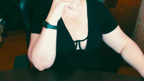 CharlotteXTasty online show from 12.04.25