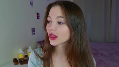 Snapshot of charming_bliss chatting on 09.14.25 Kaylee online show from 09.14.25