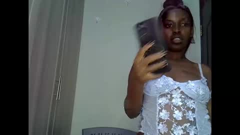 Snapshot of charmingdime chatting on 05.11.26 charmingdime online show from 05.11.26