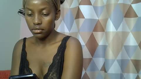 Snapshot of charmingdime chatting on 06.01.26 charmingdime online show from 06.01.26