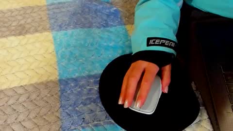 katie online show from 10.20.25