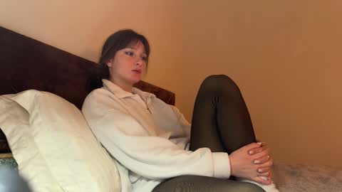 Snapshot of charmingkatie chatting on 01.13.26 katie online show from 01.13.26