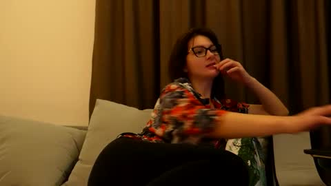 Snapshot of charmingkatie chatting on 02.14.26 katie online show from 02.14.26