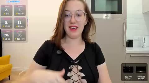 Snapshot of charmygrace chatting on 07.20.26 Grace online show from 07.20.26