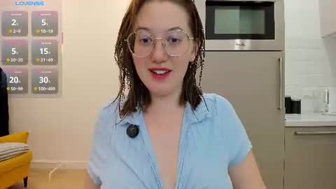 Snapshot of charmygrace chatting on 07.24.26 Grace online show from 07.24.26