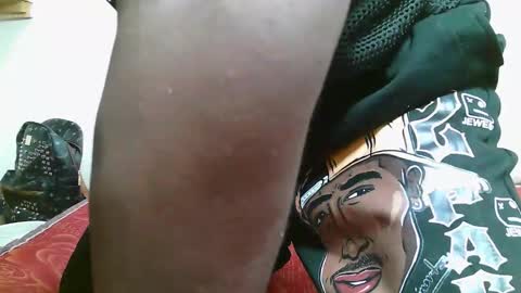 Snapshot of charmzboy chatting on 10.30.25 charmzboy online show from 10.30.25