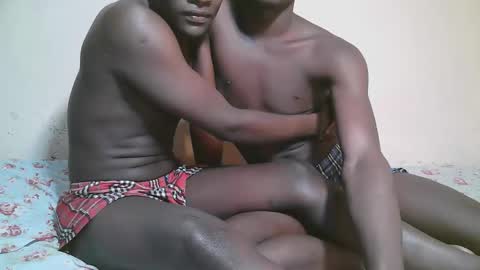 Snapshot of charmzboy chatting on 11.28.25 charmzboy online show from 11.28.25