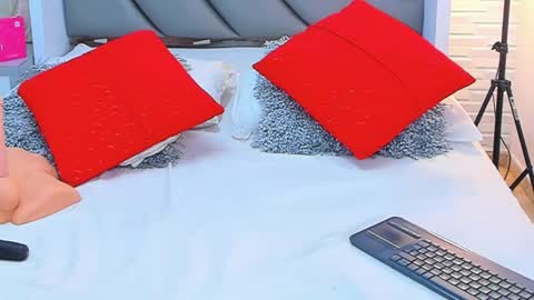 Snapshot of charonstom chatting on 11.18.25 Charon Stom online show from 11.18.25