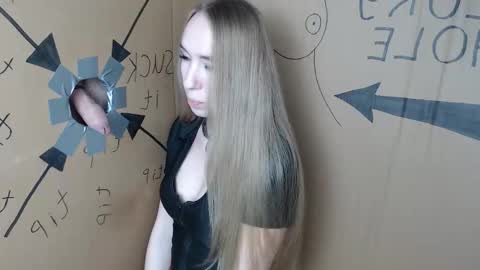 Anna online show from 12.05.25