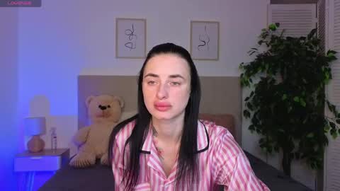 Adel online show from 04.20.26