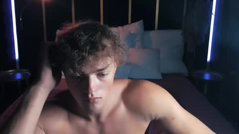 Snapshot of chase_muscular chatting on 09.16.25 Chase online show from 09.16.25