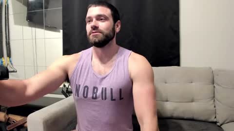 Snapshot of chasemason20 chatting on 01.31.25 Onlyfans chasingfit Instagram the arguer Twitter chasingfitOF online show from 01.31.25