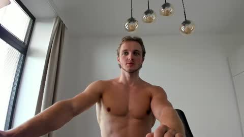 Snapshot of chasereed_ chatting on 07.13.26 Chase Reed online show from 07.13.26