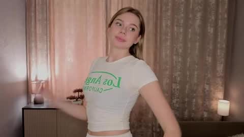 Emilia online show from 05.15.26