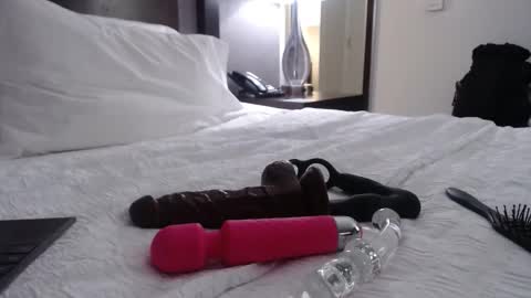 Madion Bambi online show from 04.21.26