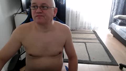 Snapshot of chatskor chatting on 10.23.25 Egor Skornyakov online show from 10.23.25