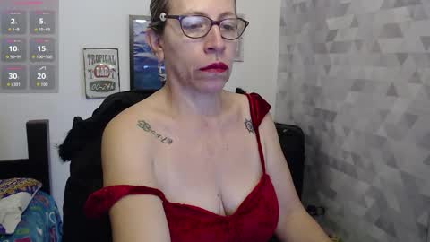 Snapshot of chayla_ruiz chatting on 09.09.25 CHAYLA VICTORIA RUIZ online show from 09.09.25