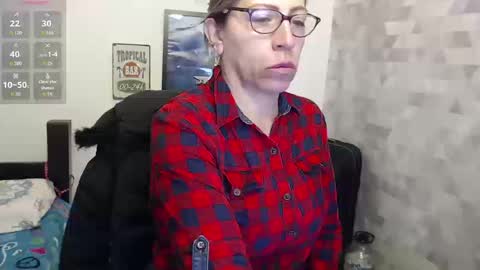 Snapshot of chayla_ruiz chatting on 09.16.25 CHAYLA VICTORIA RUIZ online show from 09.16.25