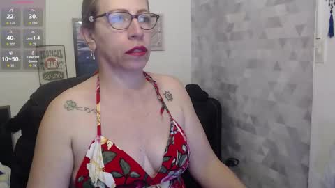 Snapshot of chayla_ruiz chatting on 09.17.25 CHAYLA VICTORIA RUIZ online show from 09.17.25