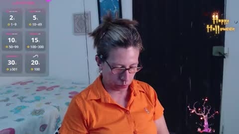 Snapshot of chayla_ruiz chatting on 10.10.25 CHAYLA VICTORIA RUIZ online show from 10.10.25