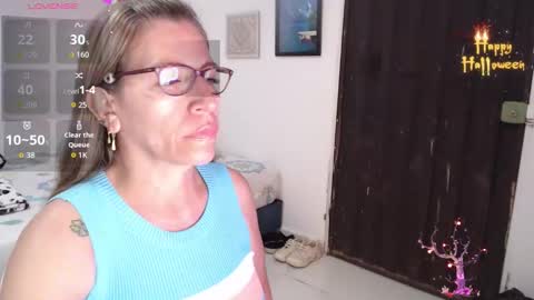 Snapshot of chayla_ruiz chatting on 10.13.25 CHAYLA VICTORIA RUIZ online show from 10.13.25